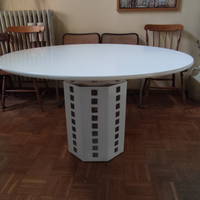 Tavolo tondo bianco design Josef Hoffman