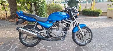 Ricambi kawasaki ER 5