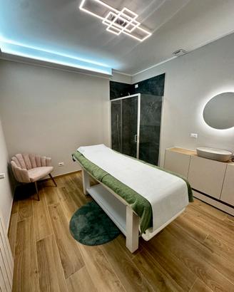 Cabina disponibile per collaborazioni
