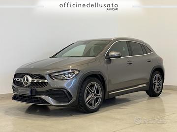 Mercedes-Benz GLA 200 premium 4matic 8g-dct