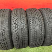 215 65 17 Gomme Invernal Bridgestone 95% 215 65R17