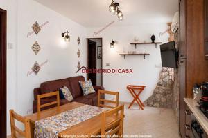 Casa, Giardini-Naxos.