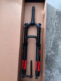 Forcella Fox 36 Performance Grip 2