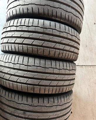 Gomme estive doppia misura 225/45/18 / 245/40/18