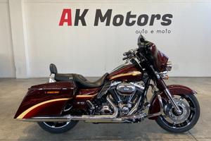 HARLEY-DAVIDSON CVO Street Glide 110