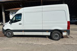 MERCEDES-BENZ Sprinter F39/33 311 CDI FWD TA Fur