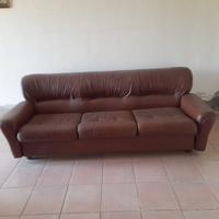 divano letto in pelle 