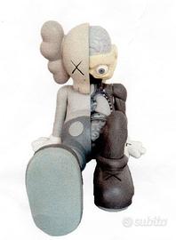 KAWS - BRIAN DONNELLY