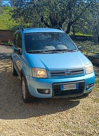 FIAT PANDA 4X4 Climbing
