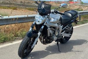 Yamaha FZ6 - 2004