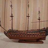 Modelli nave Titanic e nave San Felipe