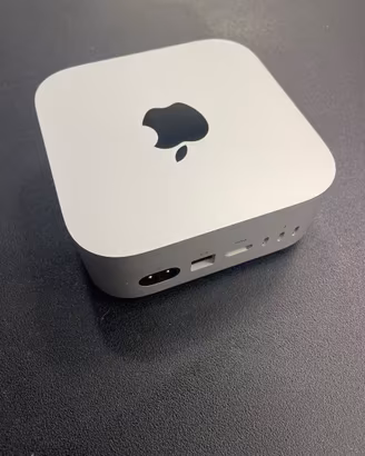 Mac Mini  + tastiera wireless + schermo 15’ + cavi