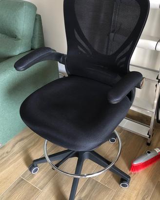 Sedia girevole con braccioli reclinabili