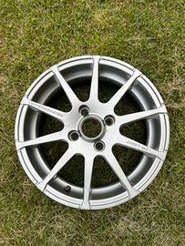 Cerchi in magnesio da 15” per ford fiesta