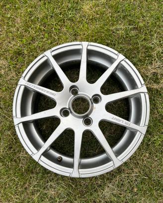 Cerchi in magnesio da 15” per ford fiesta