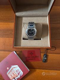 Patek Philippe Nautilus blu MAI INDOSSATO