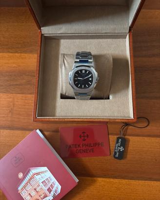 Patek Philippe Nautilus blu MAI INDOSSATO