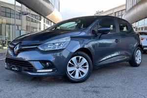 RENAULT Clio 1.2 75 CV 5P. Duel