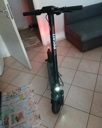 monopattino elettrico