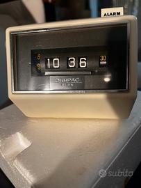 Digipac electric digital alarm clock