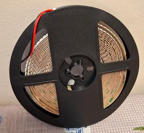 Striscia LED da 5mt ad alta luminosità 29W/mt