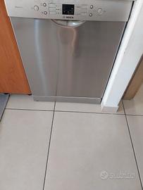 lavastoviglie funzionante 