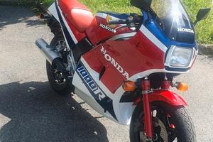 Honda VF 1000 R 