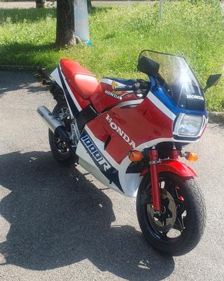 Honda VF 1000 R 
