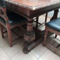 Tavolo stile Medioevale