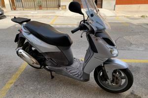 scooter aprilia 250