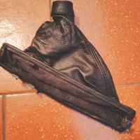 Cuffia e leva freno a mano Thema 8.32