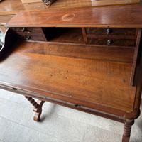 raffinato scrittoio d’epoca in legno pregiato