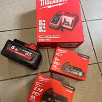 Kit caricabatterie e batterie Milwaukee