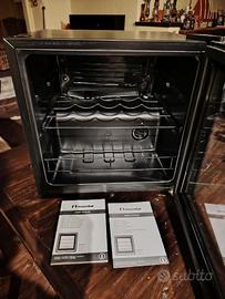 Cantinetta refrigerata per vino