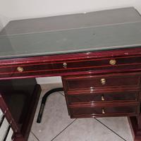 Scrivania in legno massello 