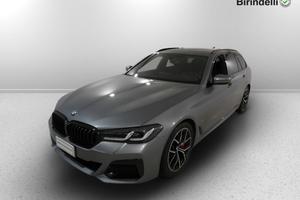 BMW Serie 5(G30/31/F90) - 530d 48V xDrive Touring