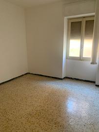 Bilocale con balcone via Napoli