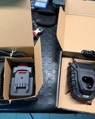 LOTTO 2 CARICABATTERIE 12V E 20V CON BATTERIE