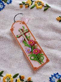 Segnalibro con croce 3€ –idea delicata e simbolica