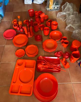Set stoviglie completo da campeggio