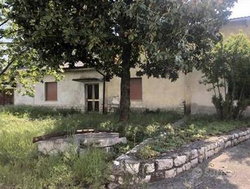 Immobile in asta di 945 m² con 1 locale a Bagnolo 