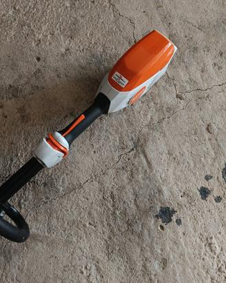 decespugliatore STIHL a batteria