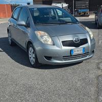 TOYOTA YARIS 1000 PERFETTA NEOPATENTATI 