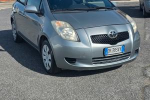 TOYOTA YARIS 1000 PERFETTA NEOPATENTATI 