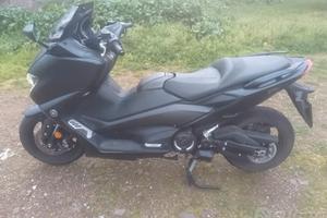 Yamaha T Max 560 - 2021