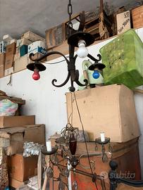 Lampadario in ferro battuto