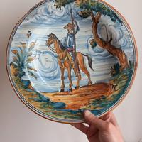 piatto decorato a mano don chiscotte 