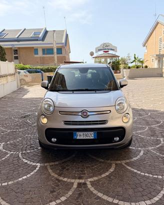 Fiat 500L 0.9 TwinAir Turbo Natural Power Mirror