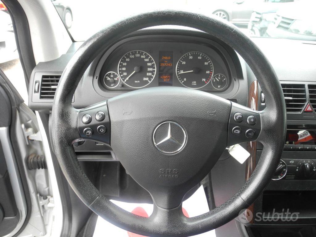 Mercedes-Benz A 170 2004 photo 5