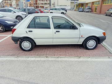 Ford Fiesta 1.1 benzina